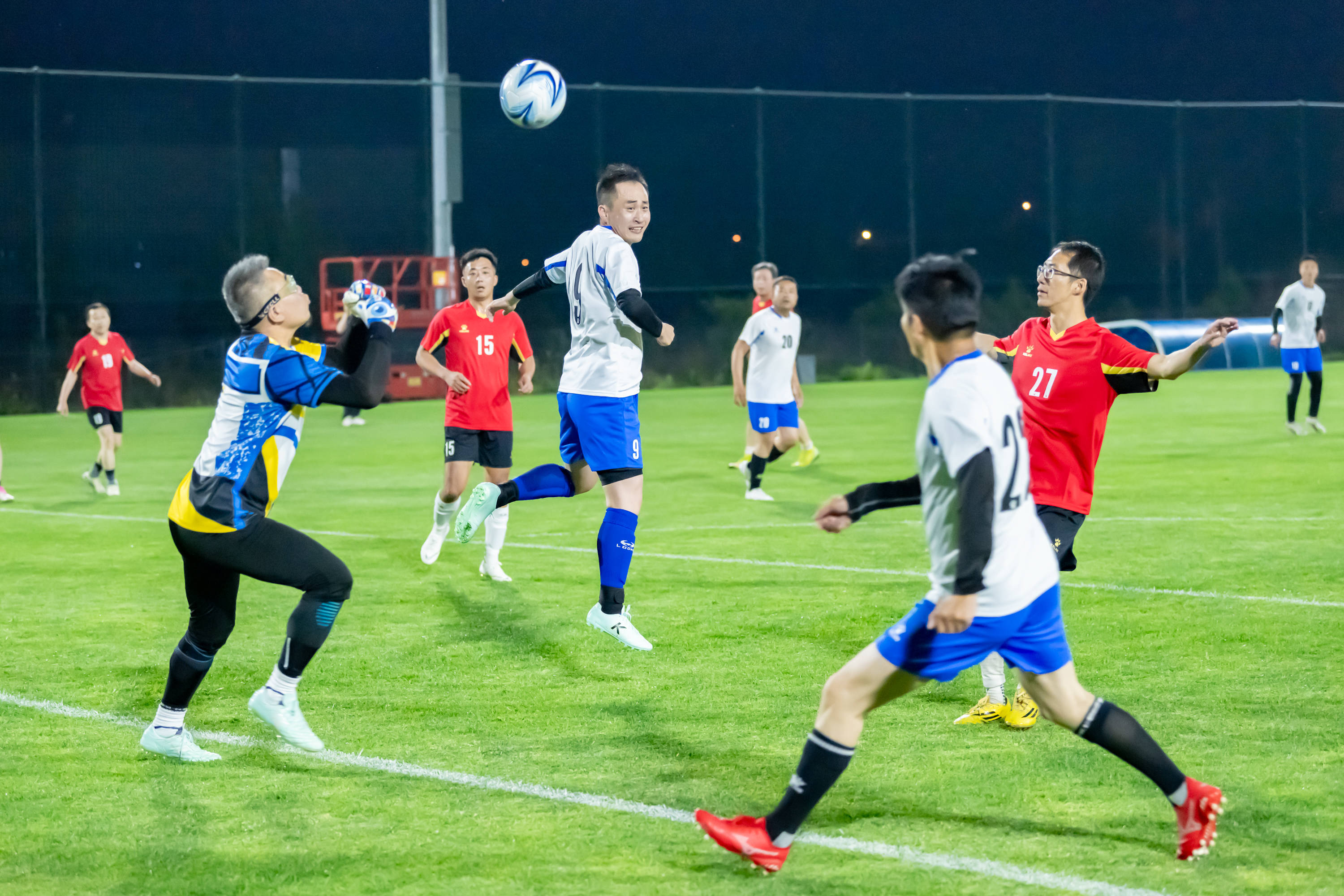 足球俱乐部 足球俱乐部