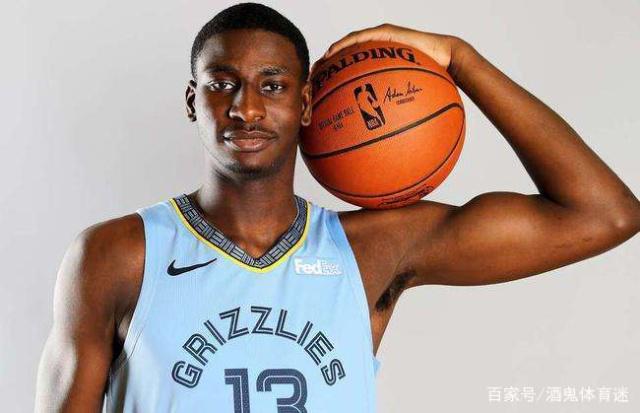 球员的同时 球员的同时