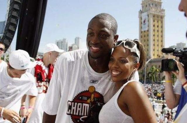 更是与过去 更是与过去